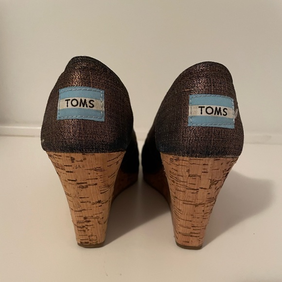 TOMS Wedges - Picture 2 of 12